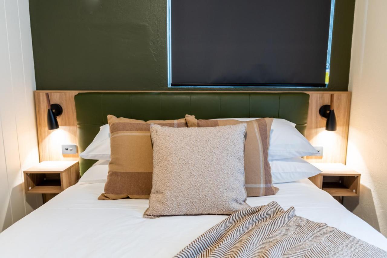 Eyre Hotel ไวอาลา ภายนอก รูปภาพ